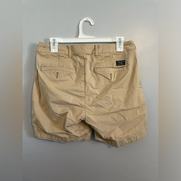 Abercrombie Khaki shorts - Picture 2 of 2